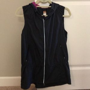 Lucy black hooded workout vest small